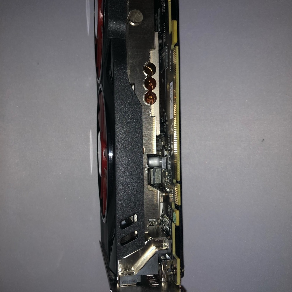 XFX Radeon RX 570 XXX Edition - Picture 3 of 6